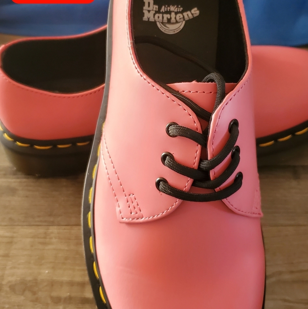 NEW Pink Dr. Martens 7